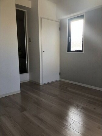 日の出プラザ1号館の物件内観写真